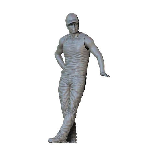 V2.jpg N6 un homme appuyé sur une voiture