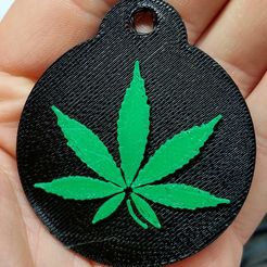 20171225_182916.jpg Porte-clefs feuille de marijuana