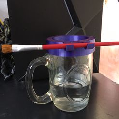 WhatsApp-Image-2023-12-08-at-16.21.37.jpeg Brush holder on the glass