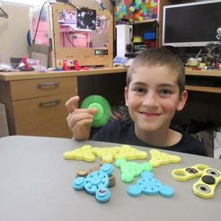 IMG_1493.JPG Free 3D file Fully 3D Printed Fidget Spinner・3D print object to download