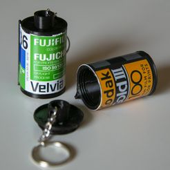 IMG_7250.jpg 35mm Film container keychain