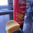 IMG_3473.jpg Pringles cap-a-stand