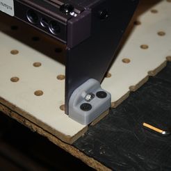 IMG_3085.JPG Fichier STL gratuit Maintien de la machine à graver au laser・Modèle à télécharger et à imprimer en 3D
