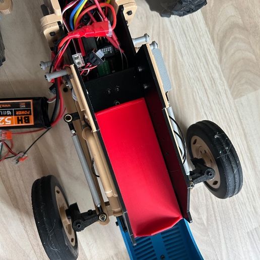 IMG_9483.jpeg Battery box for Openrc tractor XL