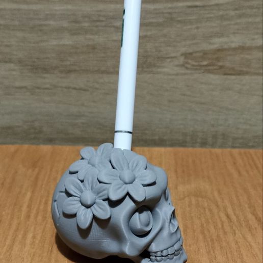 5.jpg Pen holder cute skull