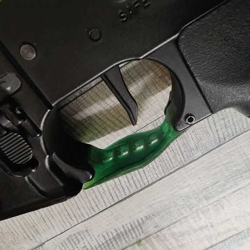 kobra1.jpg AR15 trigger guard - KOBRA