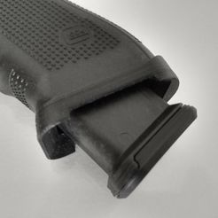 IMG_20220214_160750214_HDR.jpg STL file glock gen 4 magwell・Model to download and 3D print