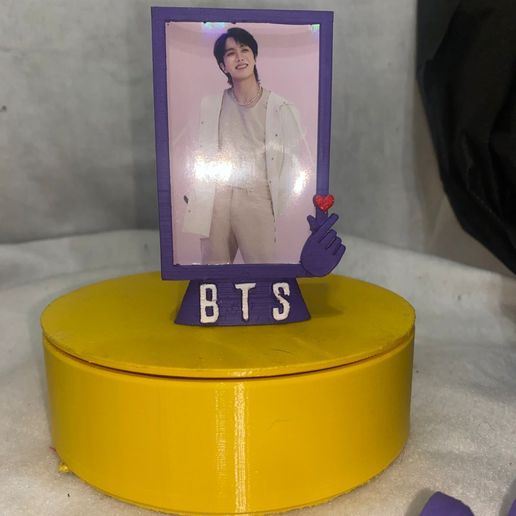 BTS PhotoCard Holder - Special Comeback Edition 💜