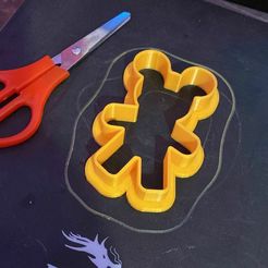WhatsApp-Image-2022-12-02-at-7.17.14-PM.jpeg STL file Gingerbread Mickey Cookie Cutter MICKEY COOKIE CUTTER・Model to download and 3D print