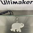 IMG_3922.jpg Free STL file Elephant earrings (v5)・Object to download and to 3D print