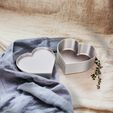 Heartbox2.jpg Decorative Heart Box with Tight-fitting Lid - COMMERCIAL USE ALLOWED