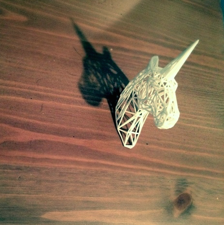 Capture_d__cran_2015-03-04___13.37.57.png Wire Unicorn Head Statue