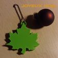 2.jpg Maple leaf (key ring or fir decoration)