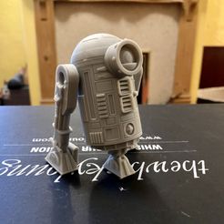 IMG_0245.jpeg Archivo 3D Minion R2D2 STL・Diseño de impresión en 3D para descargar