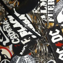20201011_160624.jpg Free STL file Keychain bands / Llaveros Bandas・Object to download and to 3D print