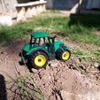 20240916_151232.jpg JD Tractor Armable Toy