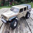 IMG_20220530_200836.jpg Axial SCX24 Jeep Gladiator Topper with angle shape