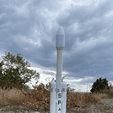 20220821_135159658_iOS.png SpaceX model rocket - Falkon Heavy