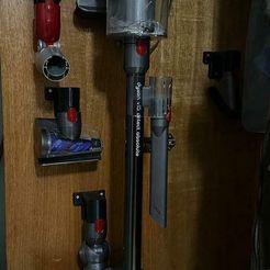 1f2d8889-fbd7-48ca-8713-41f7094d1bad.jpeg dyson aksesuar tutucu