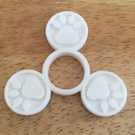 Capture d’écran 2017-08-22 à 09.48.49.png Customizable Paw Fidget Spinner