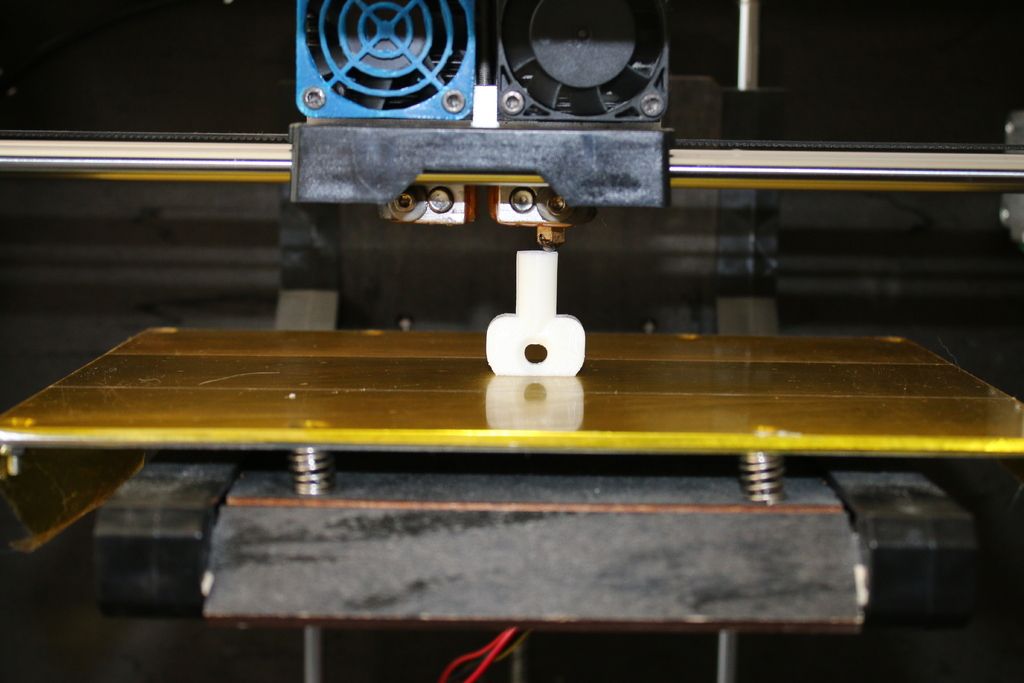 Download free STL file A tube squeezer for aluminum tubes • 3D print