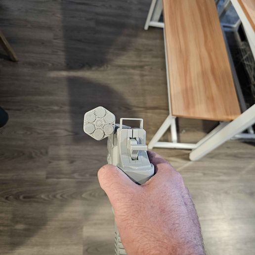 FREE Helldivers 2 P4 Senator Revolver Functional Prop