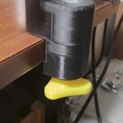 20210319_154755.jpg Fichier 3D gratuit Ikea Lamp Table Clamp・Idée pour impression 3D à télécharger