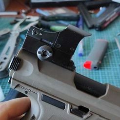 STL file Airsoft green dot shroud holographic sight 🔫・3D print design to  download・Cults