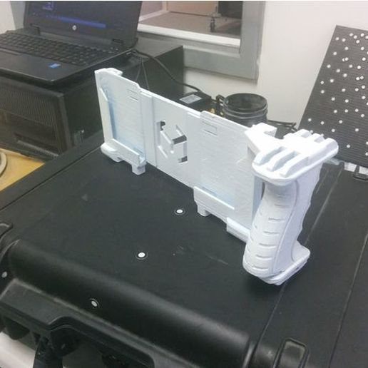 Download free STL file Structure Sensor Mount (12.9inch iPad) • 3D ...