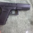 WhatsApp-Image-2021-12-14-at-18.47.27.jpeg STL file Glock 17 Frame・Model to download and 3D print