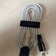WhatsApp-Image-2024-07-16-at-11.25.26-1.jpeg Einstellbarer Kabelhalter für alle Kabel
