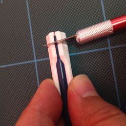 IMG_6814.JPG Бесплатный STL файл Bowden Tube Cutting Guide (2.85 OD filament)・Дизайн 3D принтера для загрузки