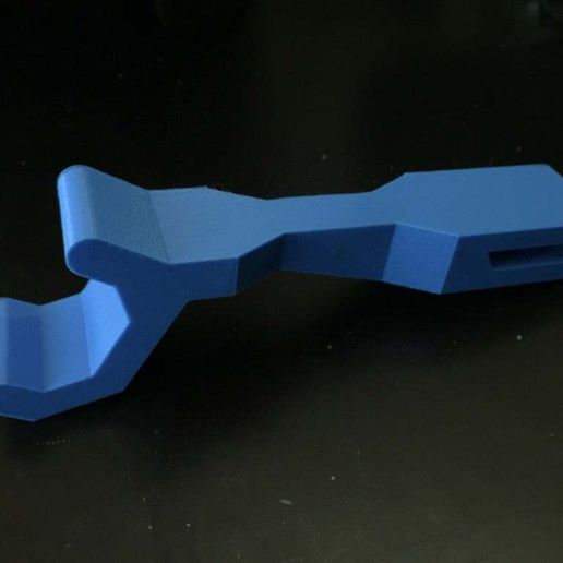 image3.JPG Headphone Hook for Alienware Area-51 (Triad Case)