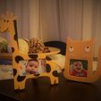 zuro_2.jpg Giraffe photo frame