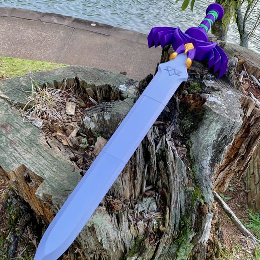 IMG_8783.jpg Master Sword