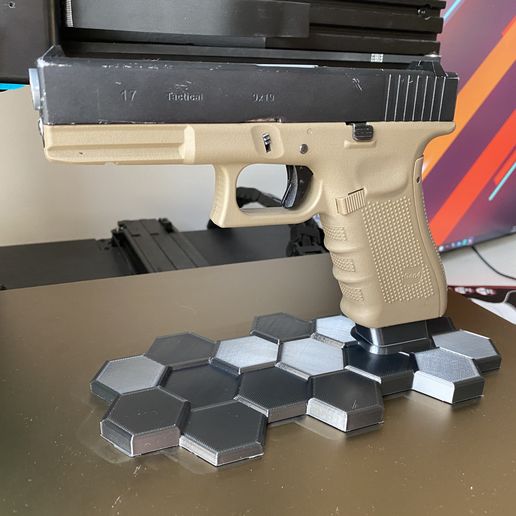 IMG_3989.jpg stand glock | support glock