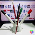 grdg.jpg BIG HERO PEN STAND PLUS PLANTER