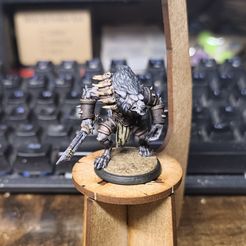 Werewolf warrior V2 32mm pre-supported FREE STL