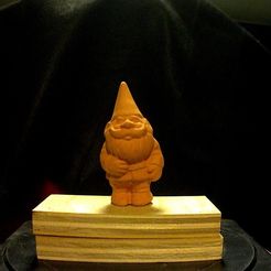 photo_display_large.jpg Free STL file Tiny Gnome・3D printable model to download, ErnyCrazyPrinter