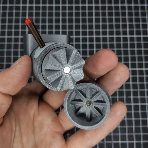 BENDER Grinder with box