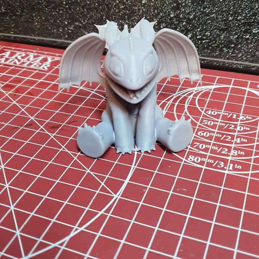 20241218_203325.jpg Toothless dragon HTTYD siting model