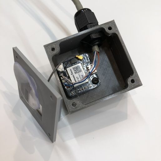 IMG_2007.JPEG GPS Module Enclosure with Window Mount (25x25 mm antenna)