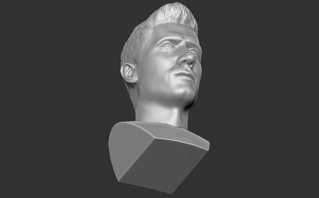 26.jpg Download OBJ file Robert Lewandowski bust for 3D printing • 3D printing object, PrintedReality