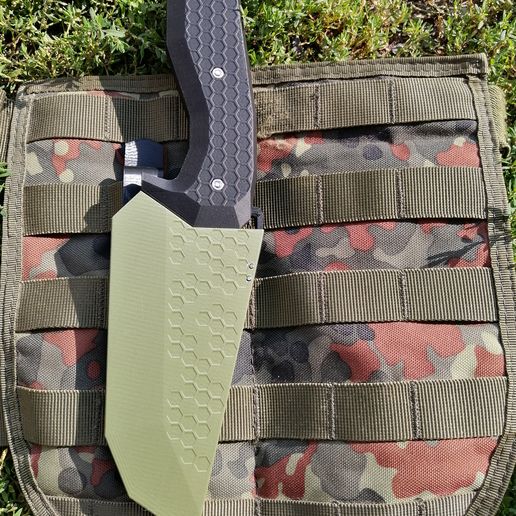 IMG_20240824_173223.jpg Knife 02 - GobbledygookDesign