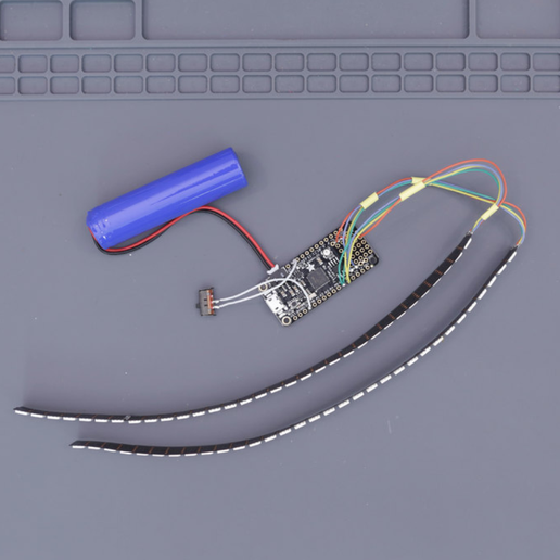 Capture d’écran 2017-11-29 à 10.17.25.png CircuitPython POV DotStar LED Baguette