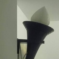 Foto01.jpg Archivo STL gratis Antorcha de pared・Objeto para impresora 3D para descargar