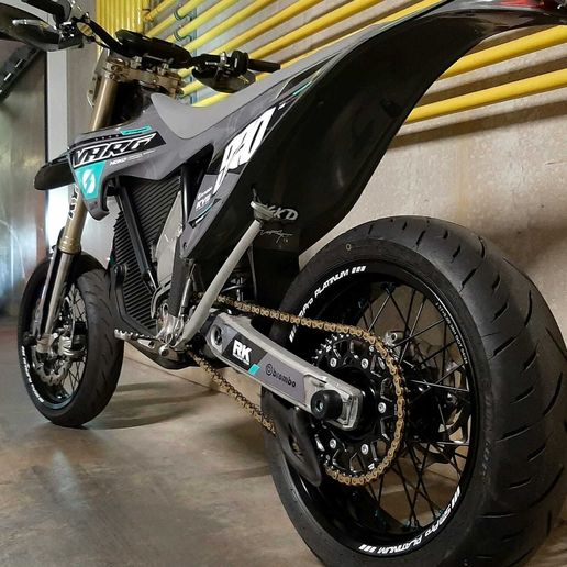 Afbeelding-van-WhatsApp-op-2025-10-08-om-10.32.52_470be7b2.jpg Stark Varg Axle Sliders