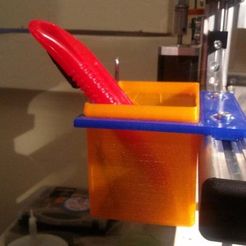 Filament garbage bin for K8200