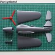 01.jpg Static model kit of a WWII warbird