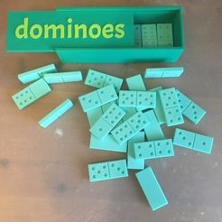 2b130cfb-4010-4a73-affa-f22388cd946c.JPG dominoes and box with sliding lid